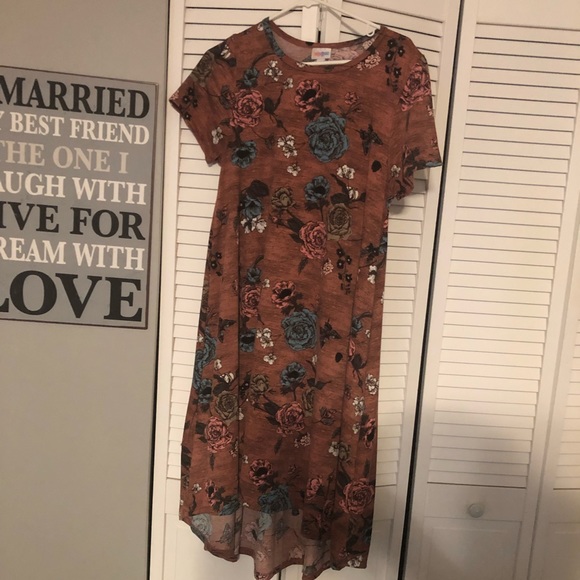 LuLaRoe Dresses & Skirts - Carly Dress LuLaRoe Dresses & Skirts - Carly Dress
